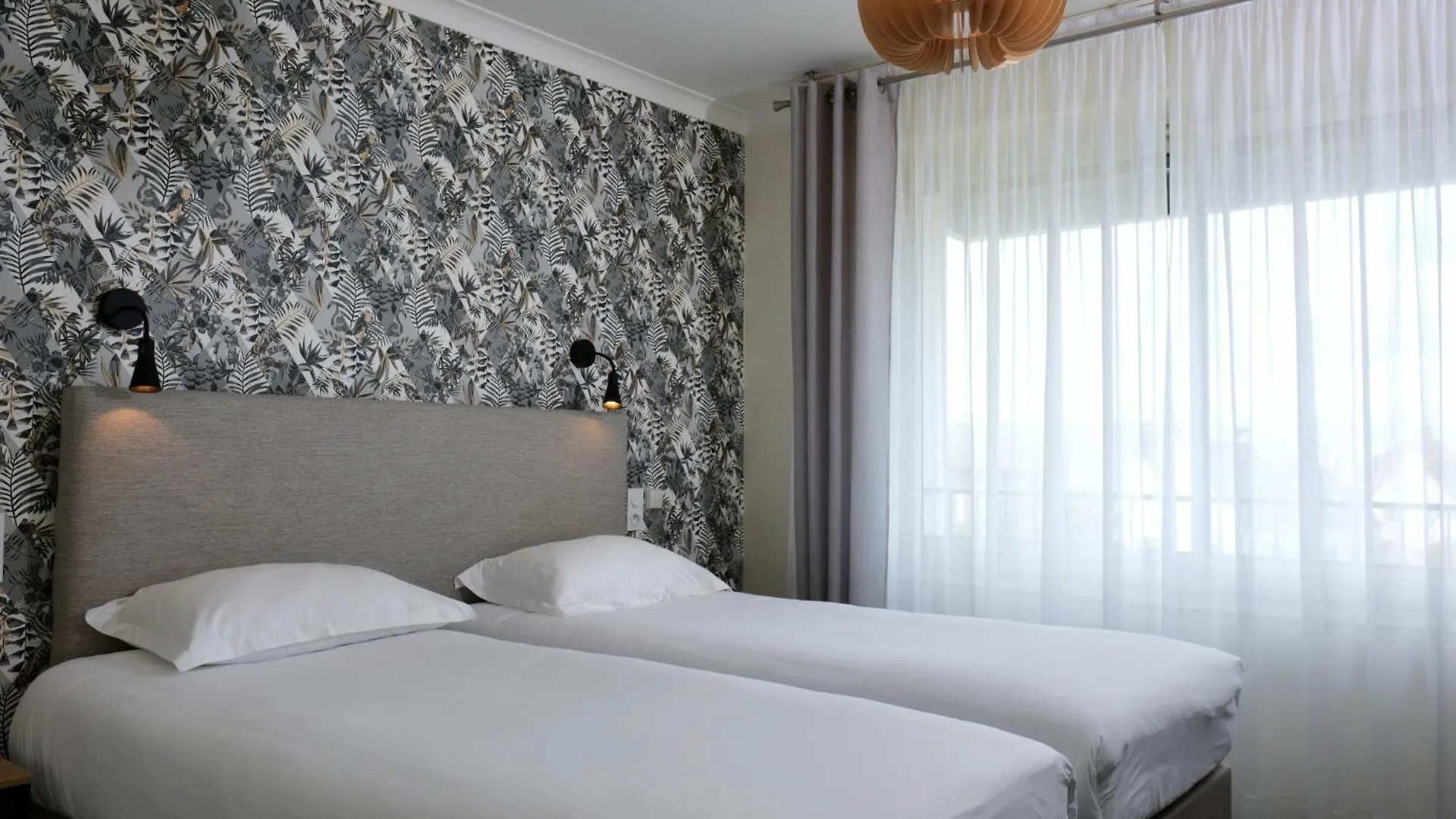 The Originals City, Hôtel Armen Le Triton, Roscoff  Hotel