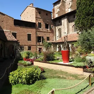 Apartment Dans Le Cloitre Saint Salvy A Albi. Albi