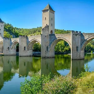 Apartment Le Loft Du Chateau Du Roi Cahors