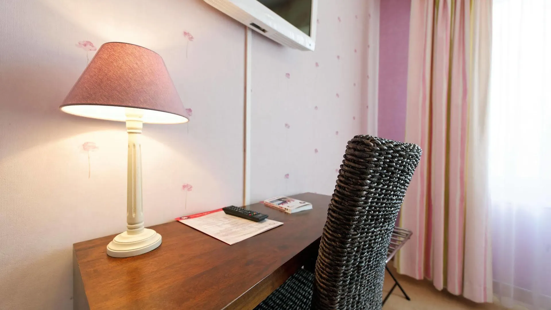 The Originals City, Hotel Armen Le Triton, Роскоф Франция