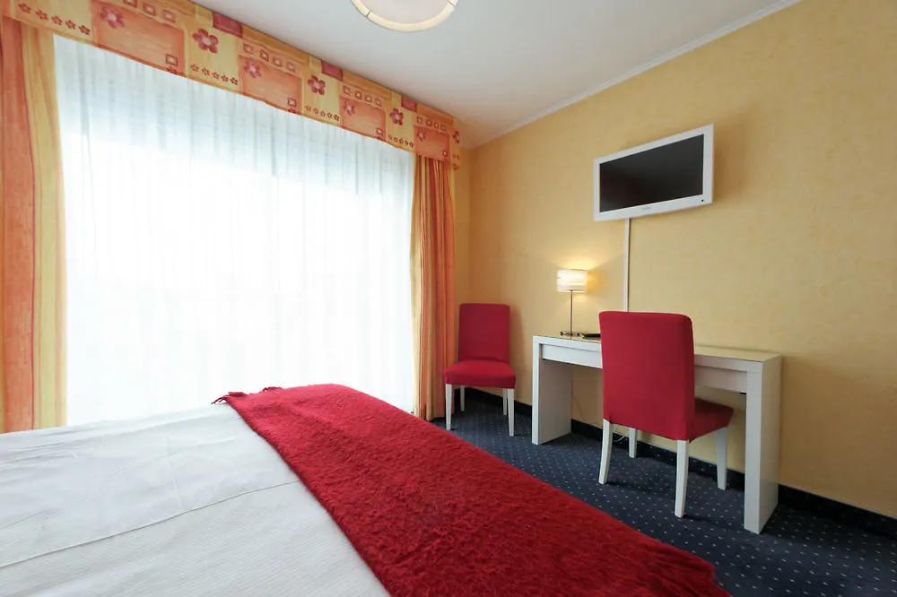 The Originals City, Hotel Armen Le Triton, Роскоф 3*,  Франция